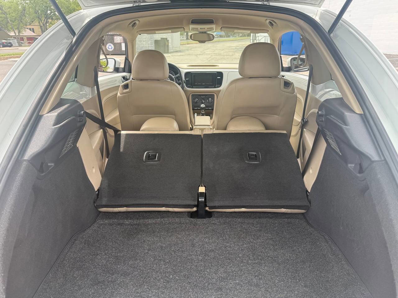 Used 2016 Volkswagen Beetle 1.8T SE image 25