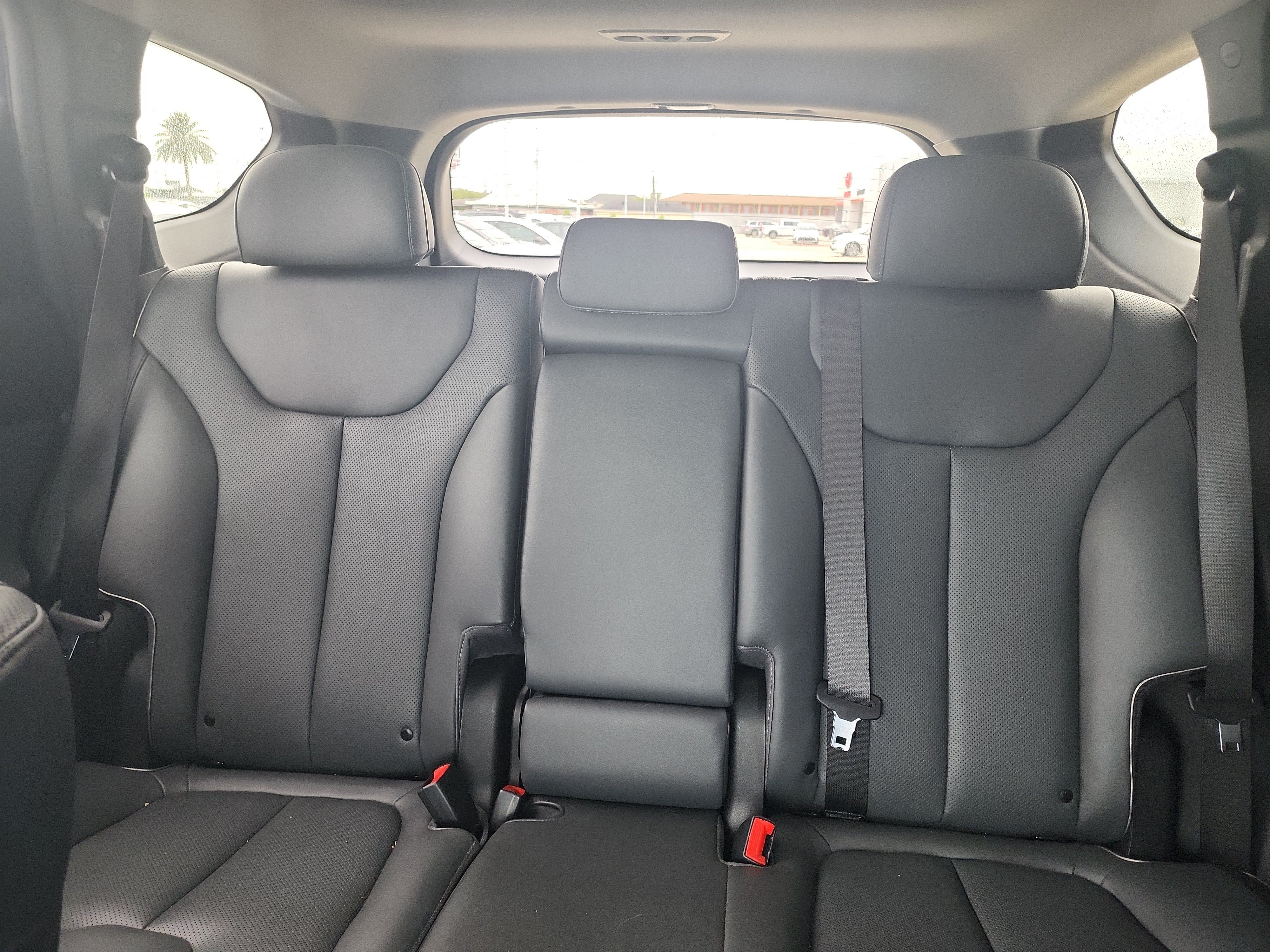 Used 2023 Hyundai Santa Fe Limited AWD/4WD image 24