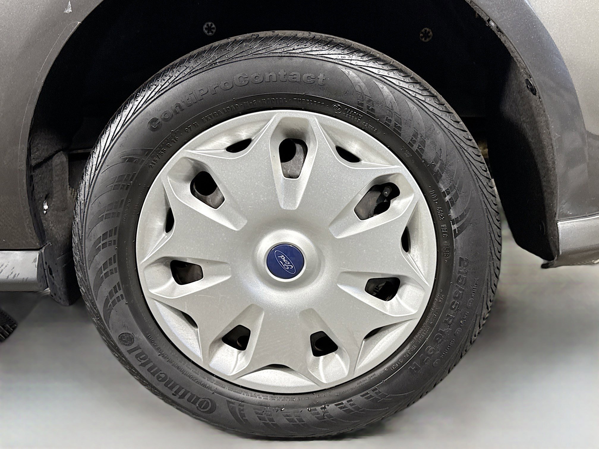 Used 2016 Ford Transit Connect XLT image 36