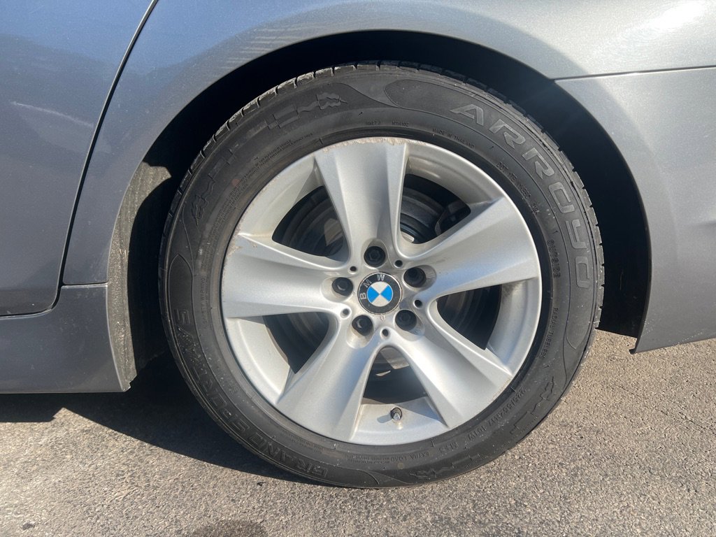 Used 2011 BMW 528i Sedan RWD image 38