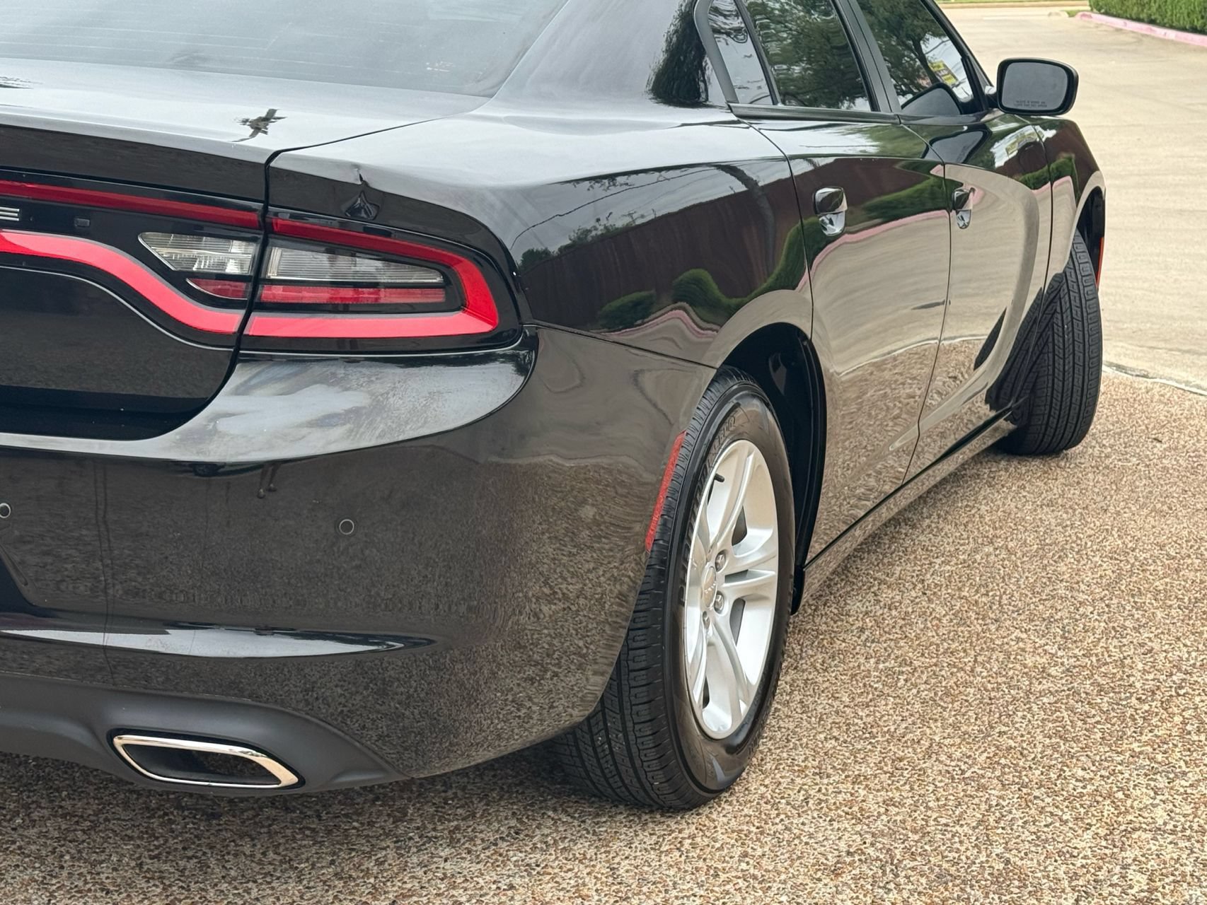Used 2021 Dodge Charger SXT RWD image 4
