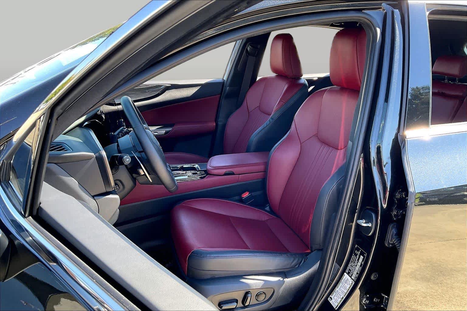 Used 2026 Lexus NX 350 AWD w/ Accessory Package (Z1) image 7