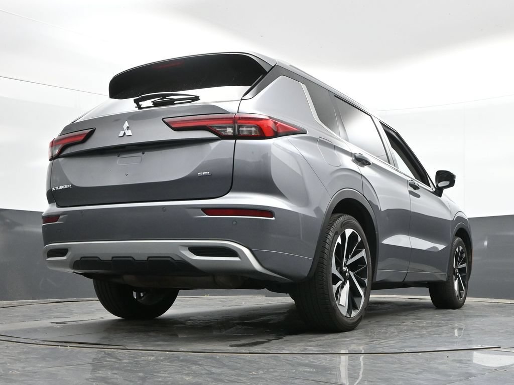 Used 2023 Mitsubishi Outlander SEL AWD/4WD image 40