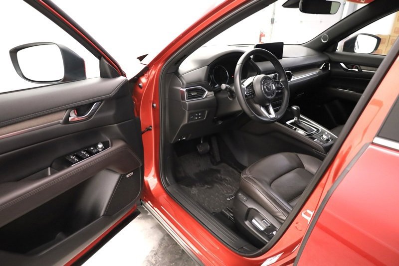 Used 2021 MAZDA CX-5 Signature image 9