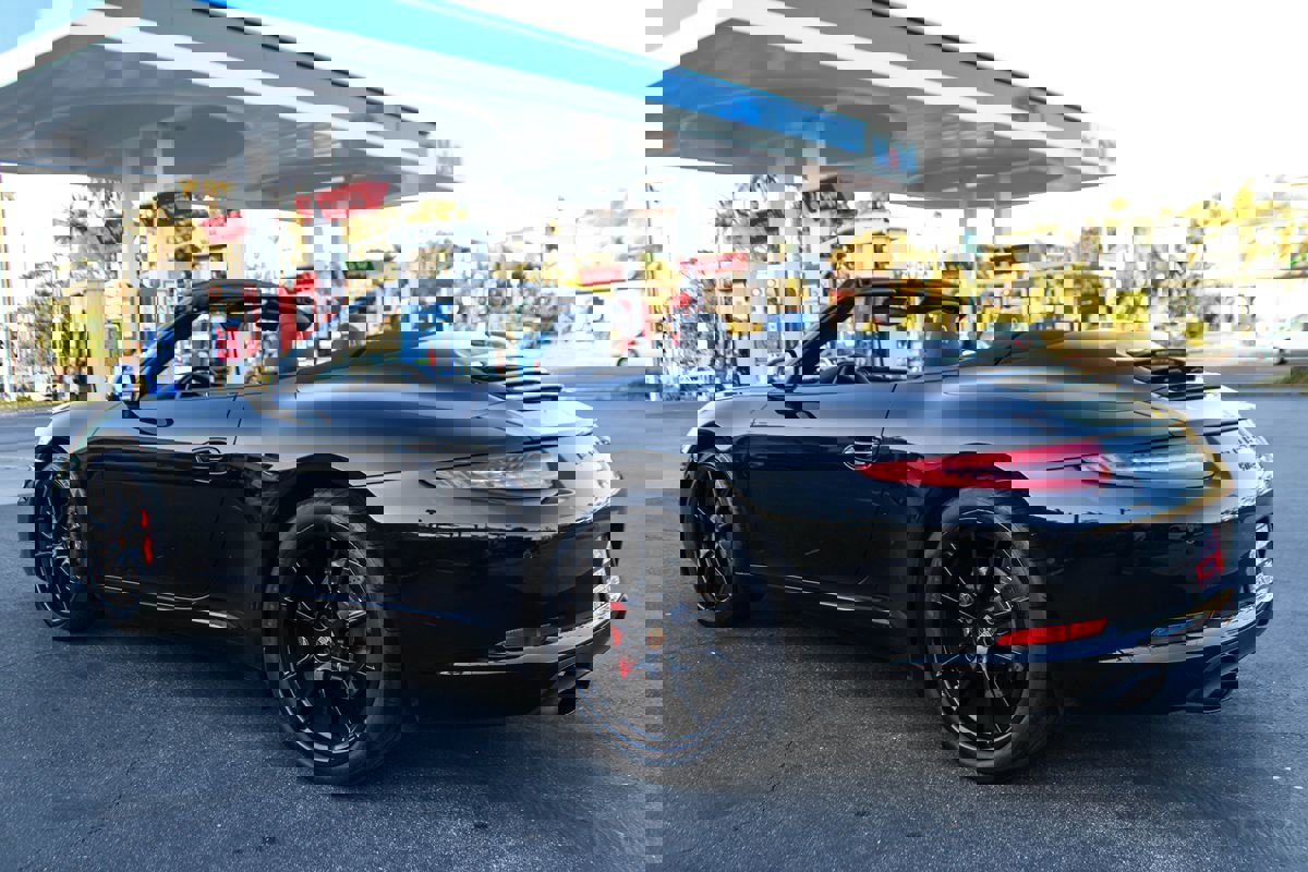 Used 2013 Porsche 911 Carrera image 3