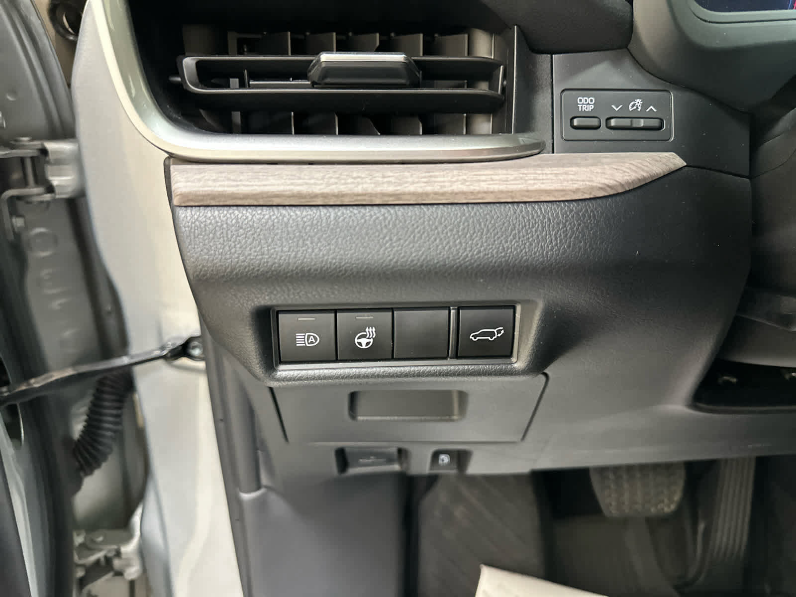 Used 2024 Toyota Grand Highlander Platinum image 24