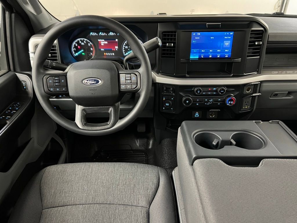New 2026 Ford F350 XL w/ XL Chrome Package AWD/4WD image 8