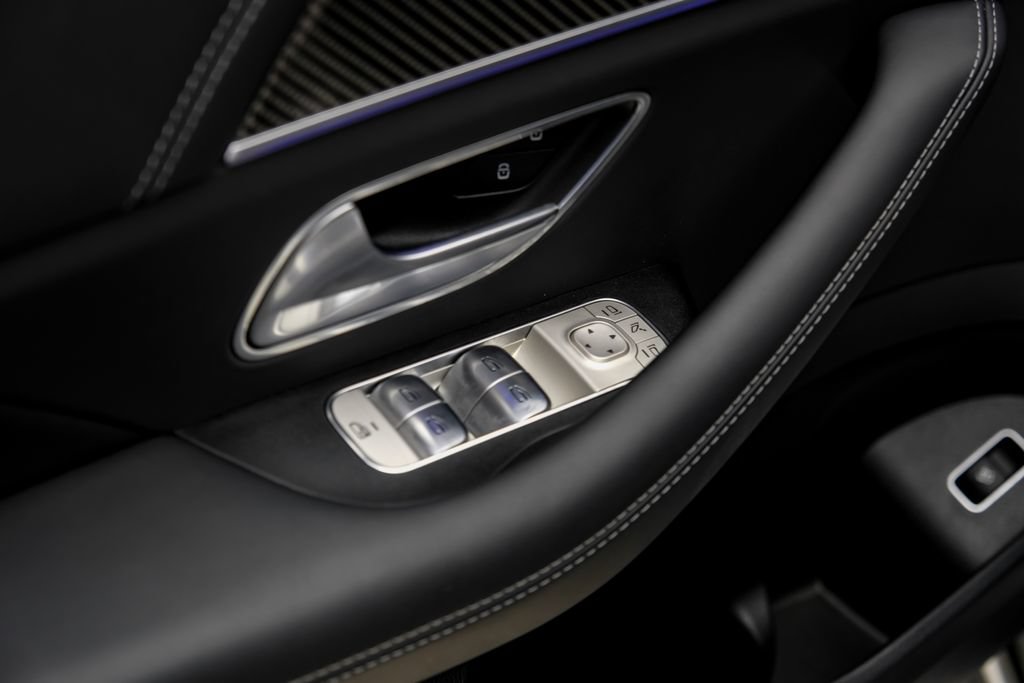 Used 2025 Mercedes-Benz GLS 63 AMG 4MATIC image 54