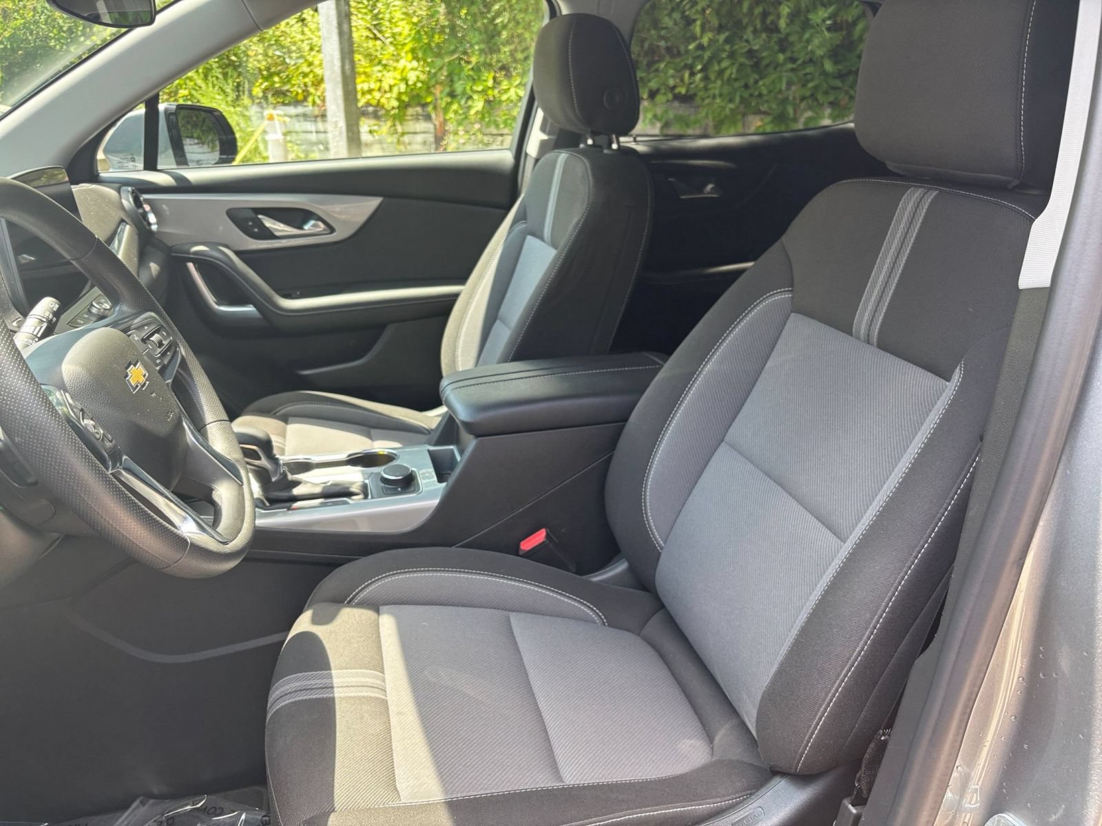 Used 2025 Chevrolet Blazer LT FWD image 38