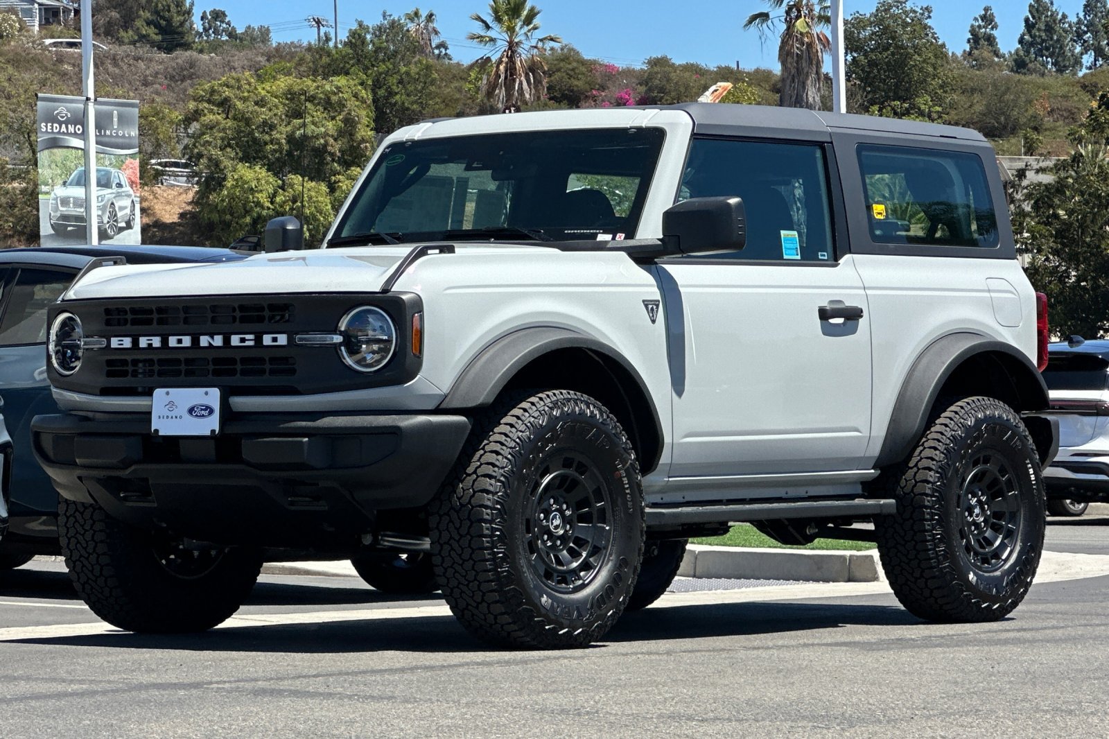 New 2026 Ford Bronco 2-Door w/ Sasquatch Package AWD/4WD image 7
