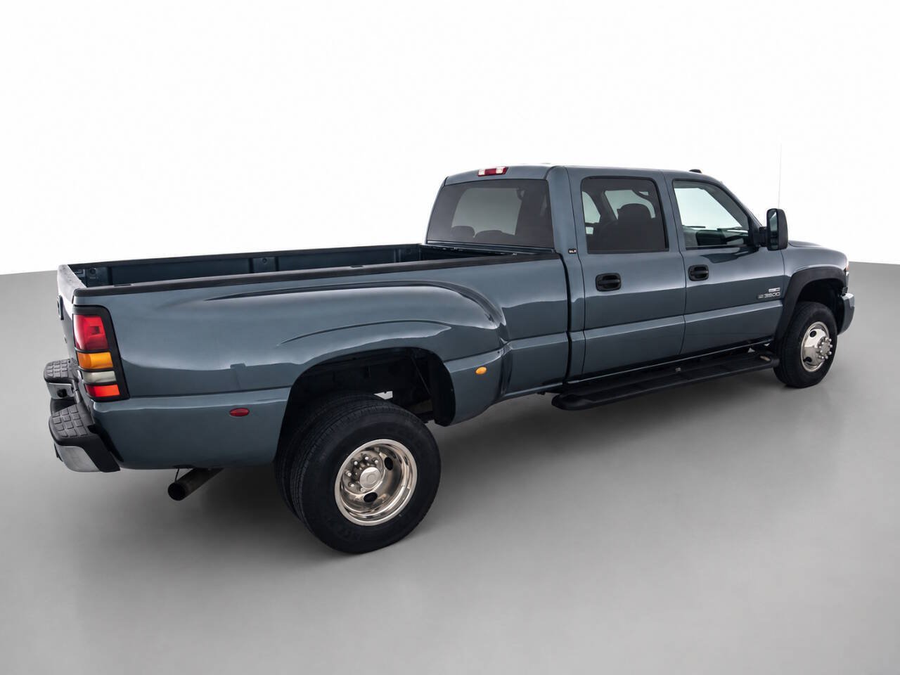 Used 2007 GMC Sierra 3500 SLE w/ Heavy-Duty Power Package RWD image 5