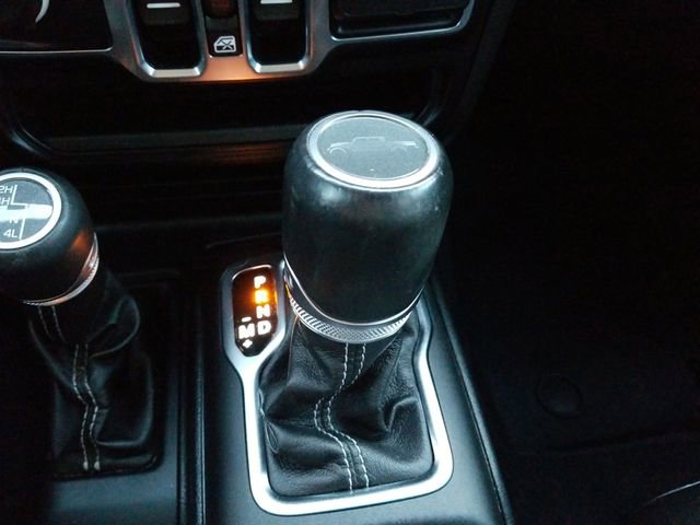 Used 2020 Jeep Gladiator Overland image 24