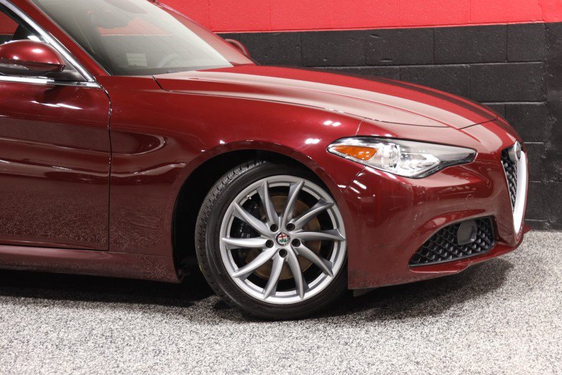 Used 2017 Alfa Romeo Giulia w/ Cold Weather Package RWD image 3