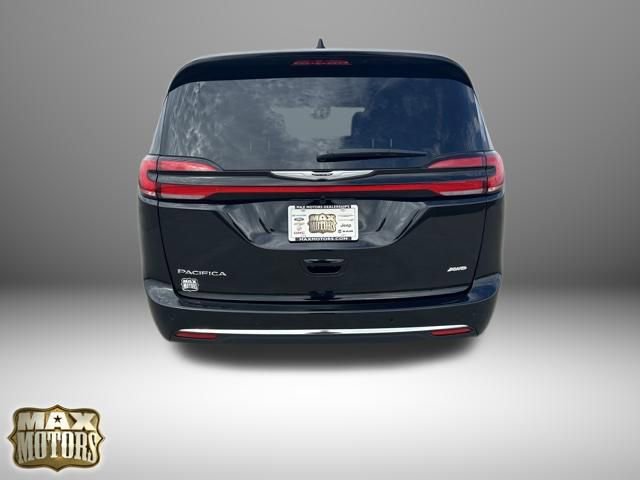 New 2026 Chrysler Pacifica Select image 7