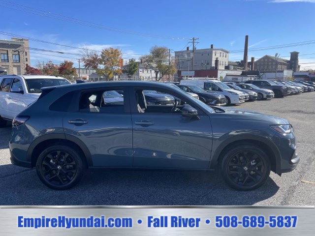 Used 2023 Honda HR-V Sport image 3