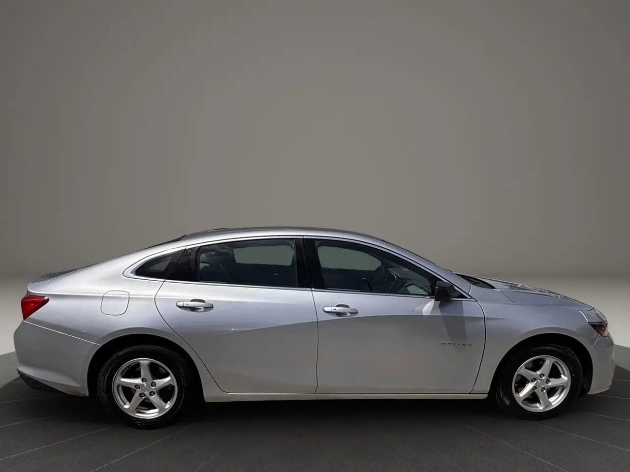 Used 2016 Chevrolet Malibu LS FWD image 6