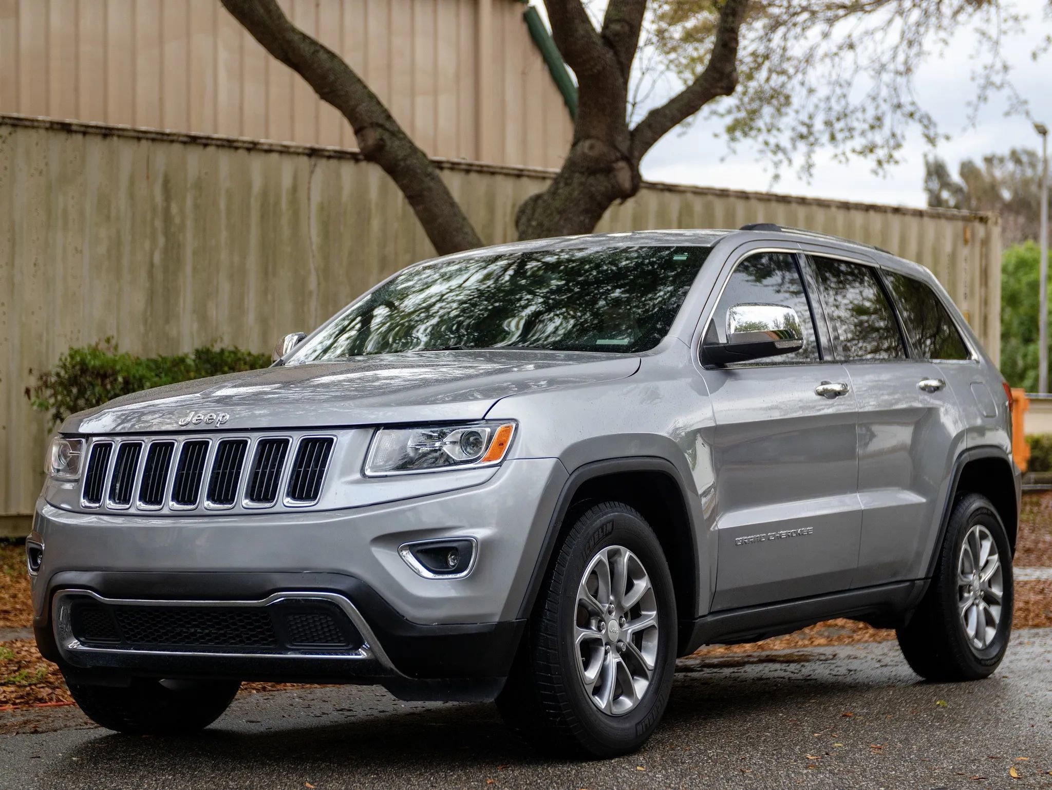 Used 2014 Jeep Grand Cherokee Limited image 7