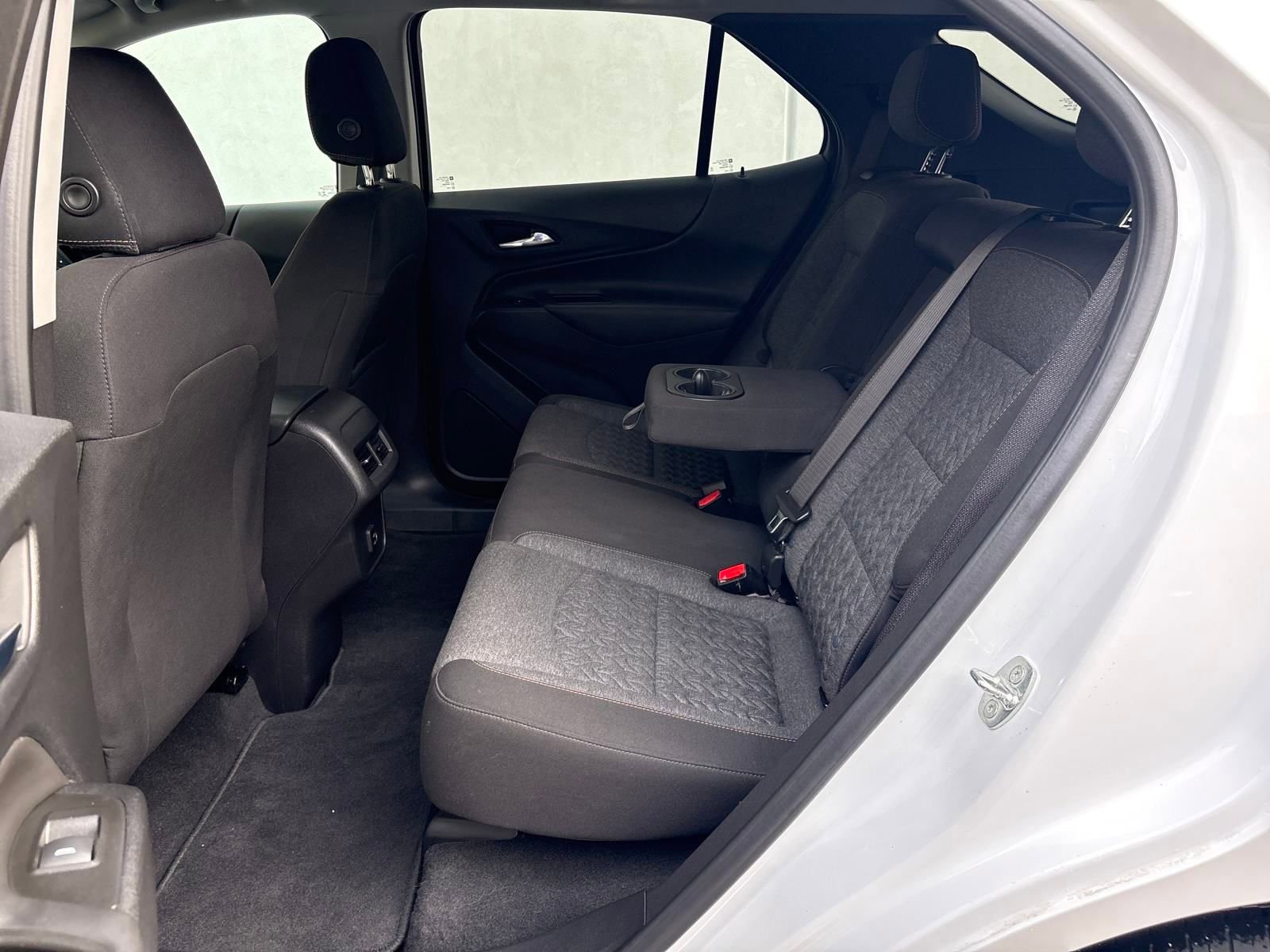 Used 2022 Chevrolet Equinox LT image 30