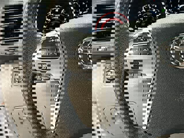 Used 2013 Toyota Highlander Plus image 8