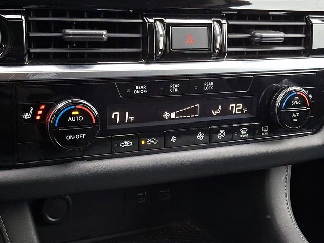 Used 2022 Nissan Pathfinder SV w/ SV Premium Package AWD/4WD image 16