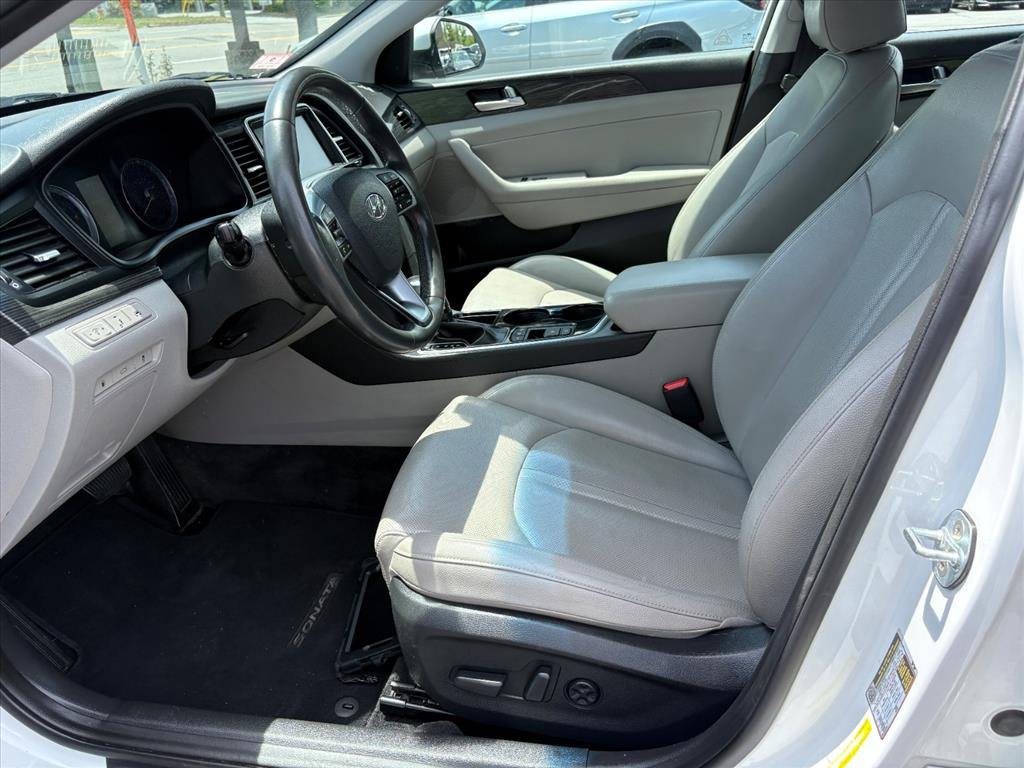 Used 2019 Hyundai Sonata Limited FWD image 14