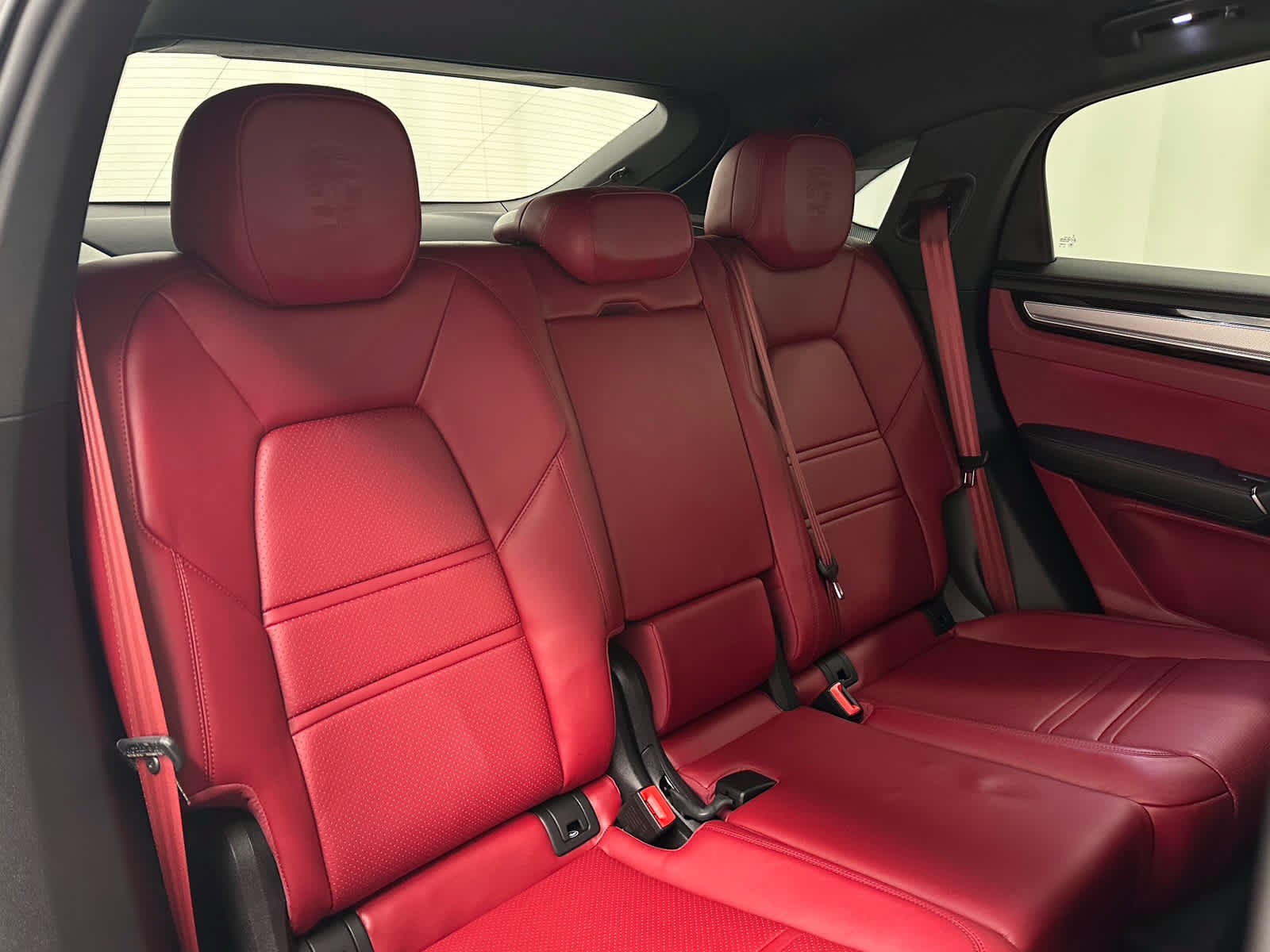 Used 2020 Porsche Cayenne S AWD/4WD image 22