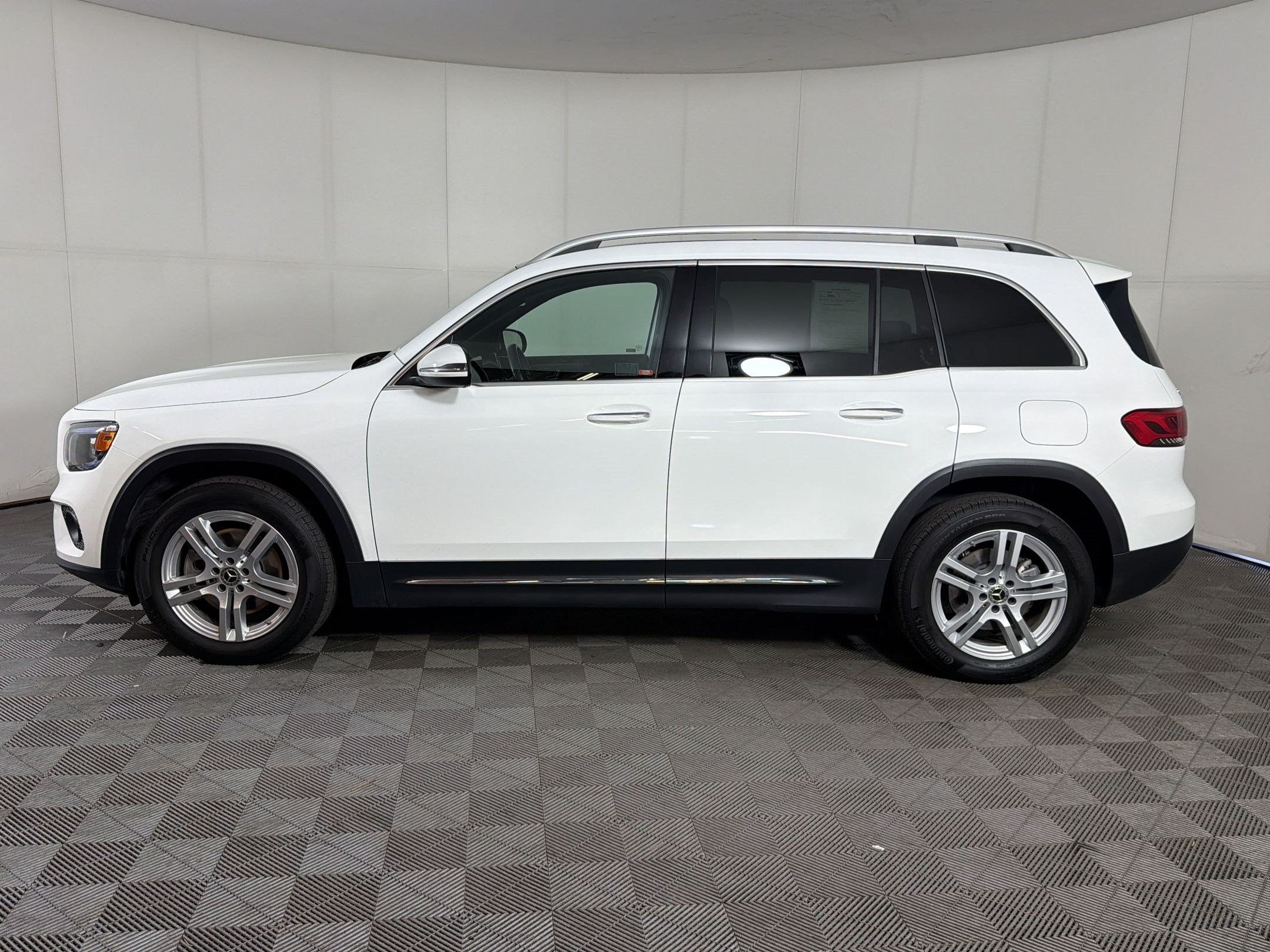 Certified 2021 Mercedes-Benz GLB 250 4MATIC video 2