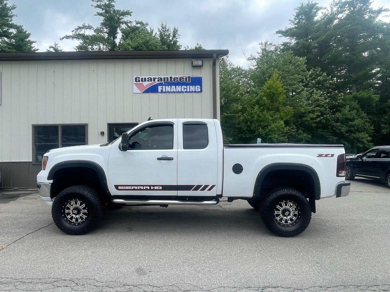 Used 2007 GMC Sierra 2500 SLE w/ SLE2 Audio Package AWD/4WD image 7