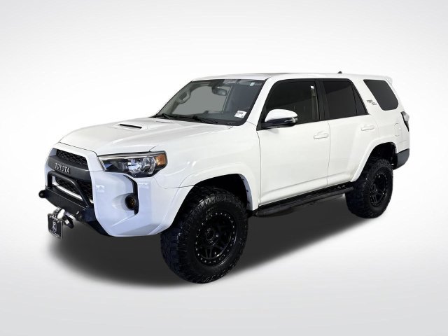 Used 2018 Toyota 4Runner TRD Off-Road Premium AWD/4WD image 24