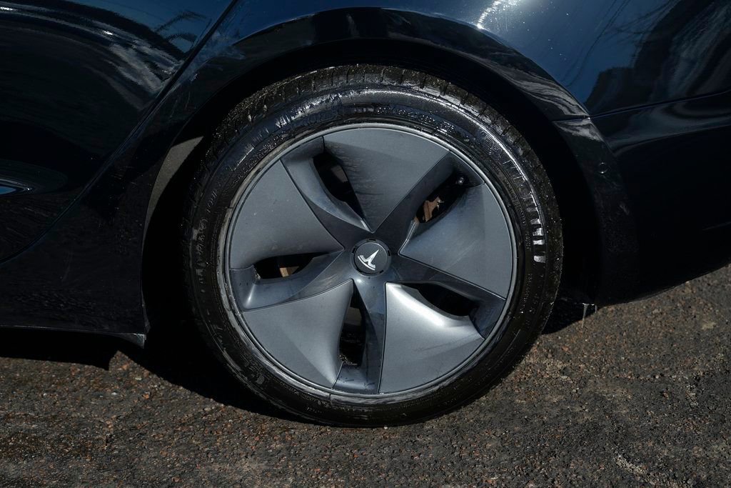Used 2018 Tesla Model 3 Performance image 14