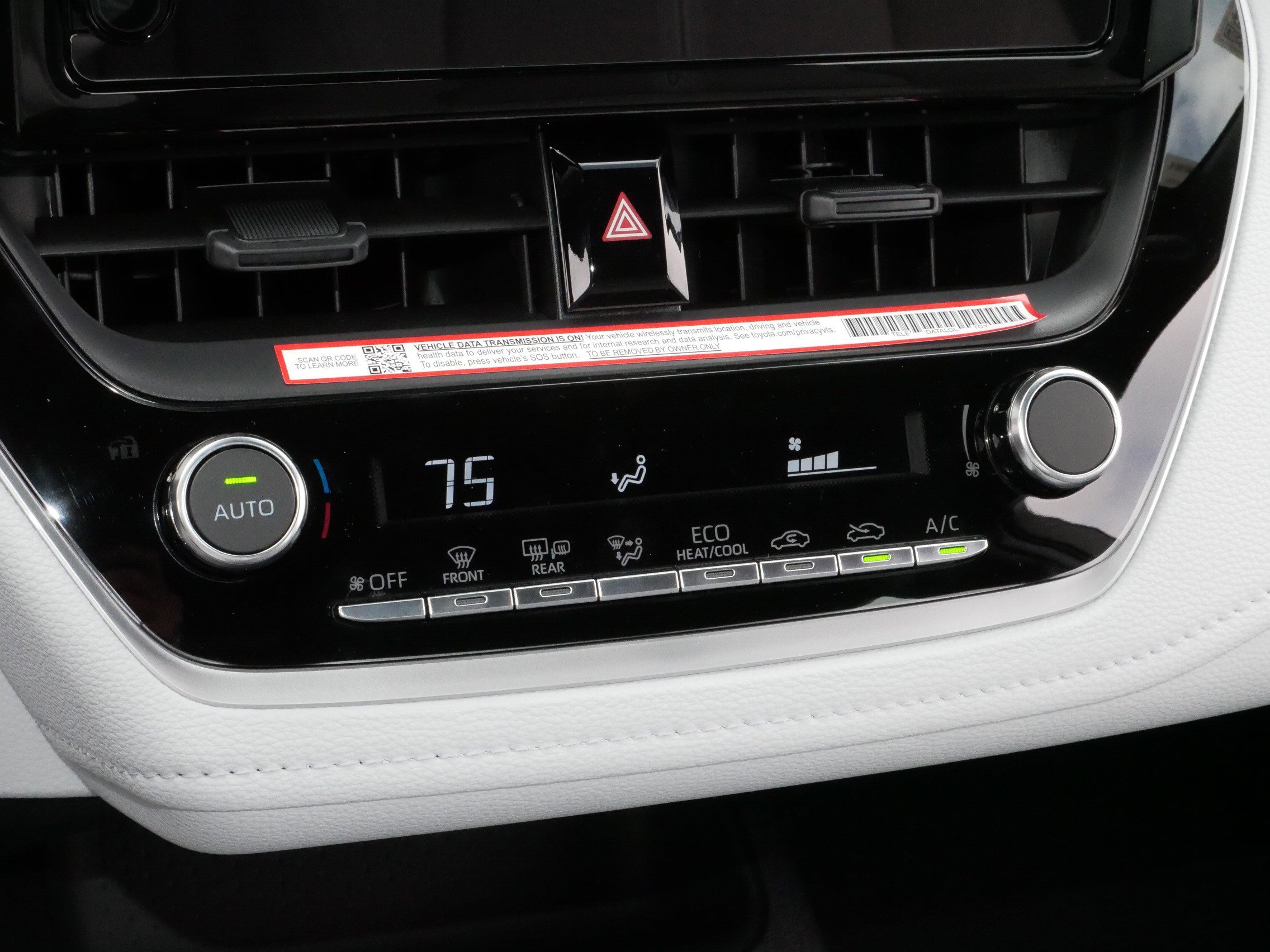 Certified 2025 Toyota Corolla SE image 23