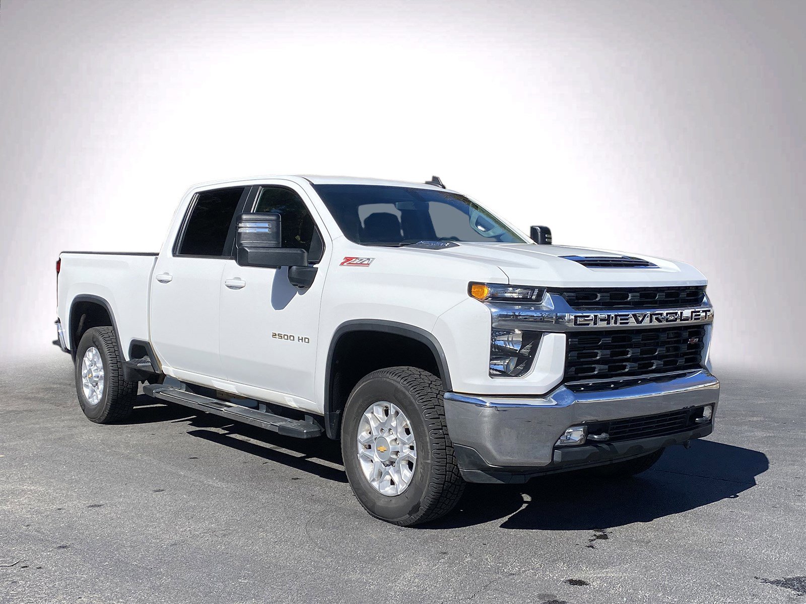 Used 2022 Chevrolet Silverado 2500 LT w/ Convenience Package image 2