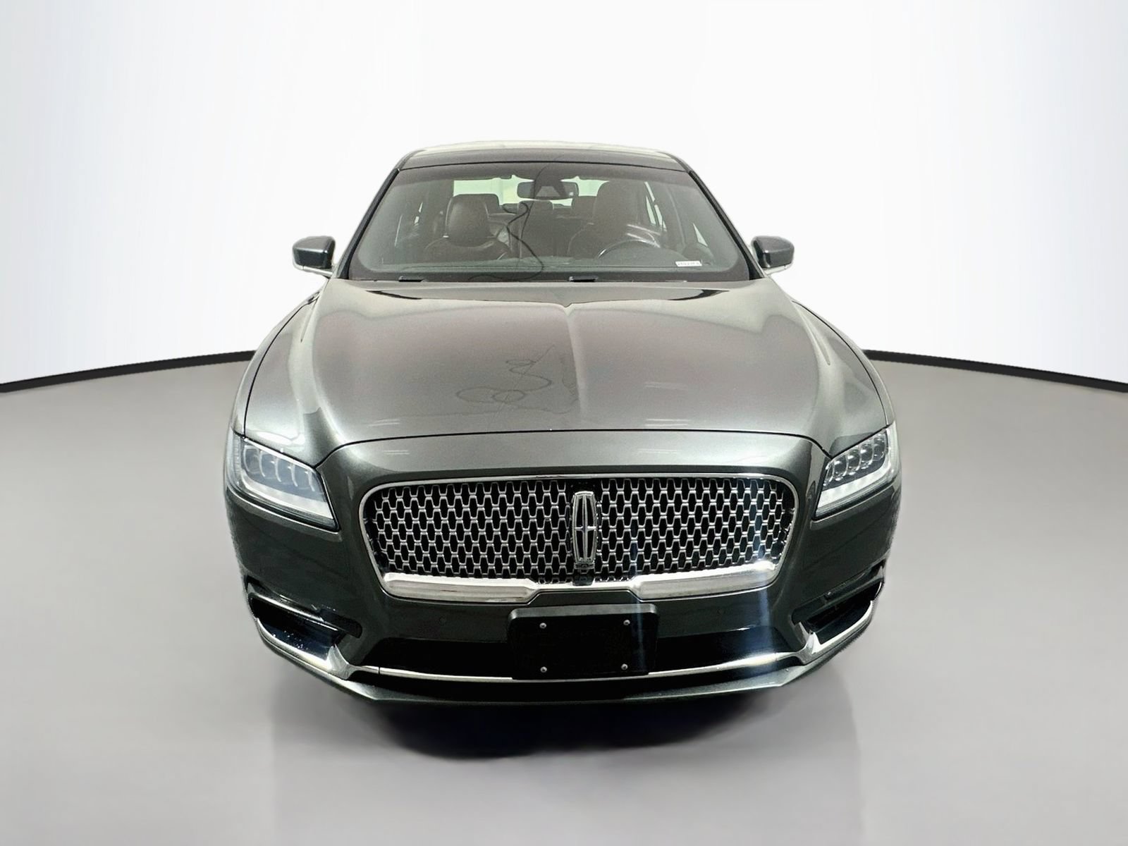 Used 2017 Lincoln Continental Reserve w/ Luxury Package AWD/4WD image 2