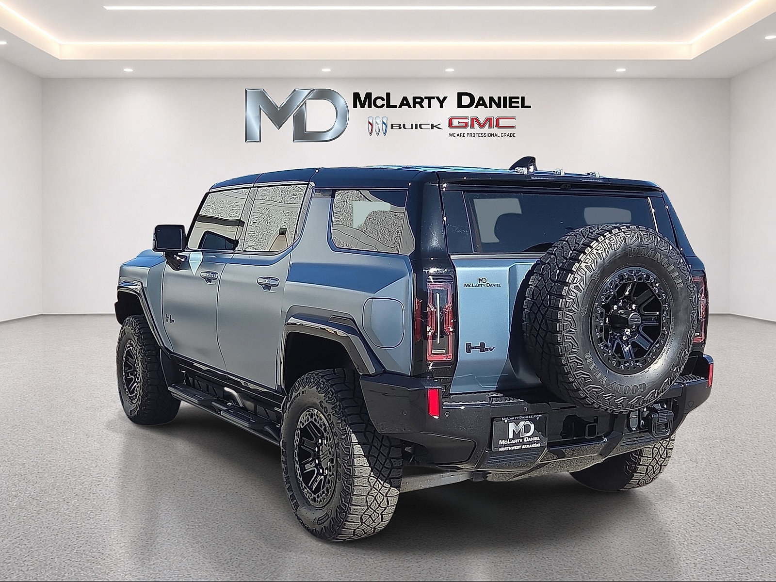 Used 2024 GMC Hummer EV 3X w/ Omega Edition AWD/4WD image 13