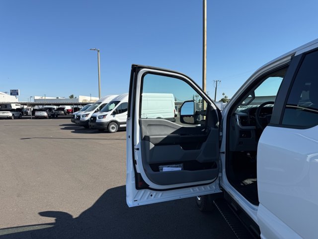 New 2026 Ford F550 4x4 Supercab Super Duty image 11