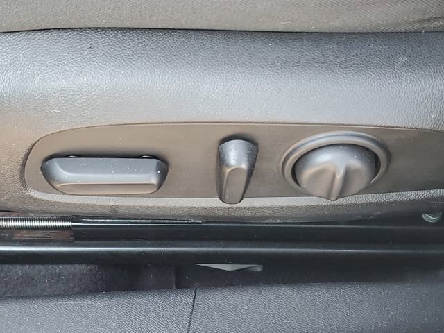 Certified 2017 Chevrolet Malibu LT image 35