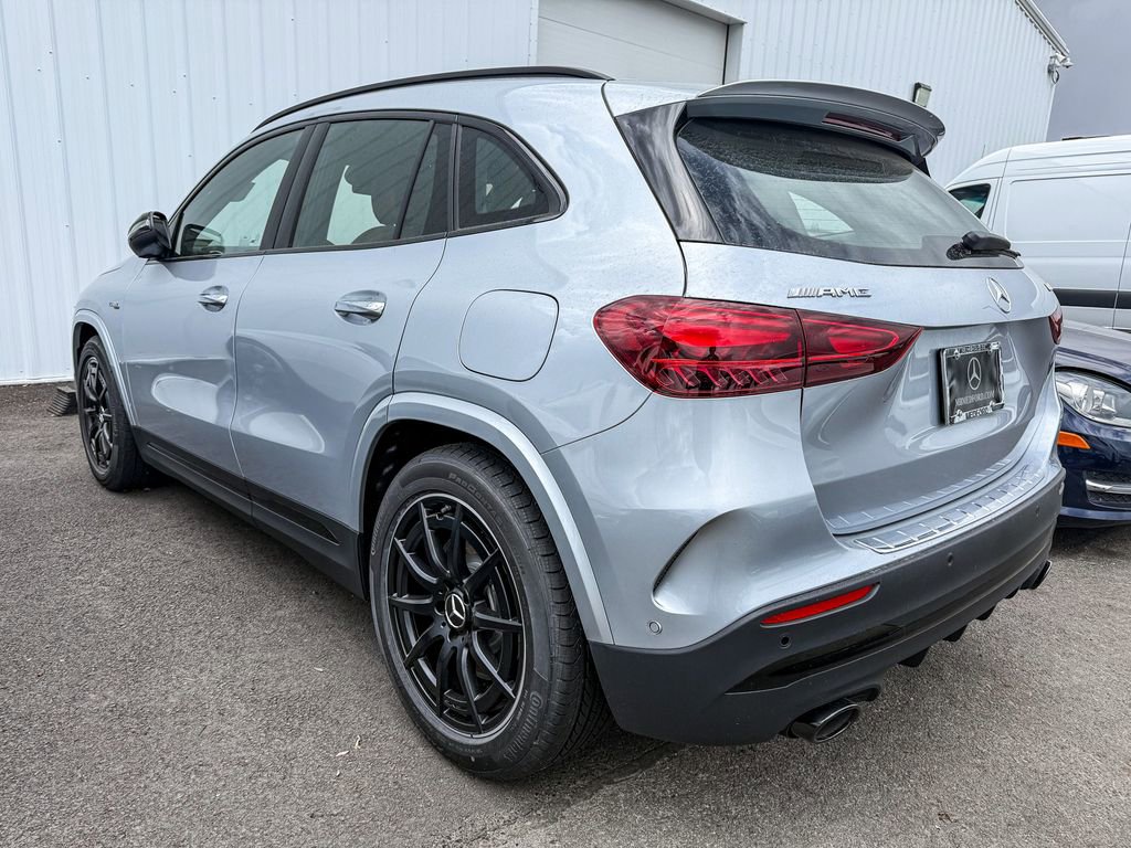 New 2026 Mercedes-Benz GLA 35 AMG 4MATIC image 8