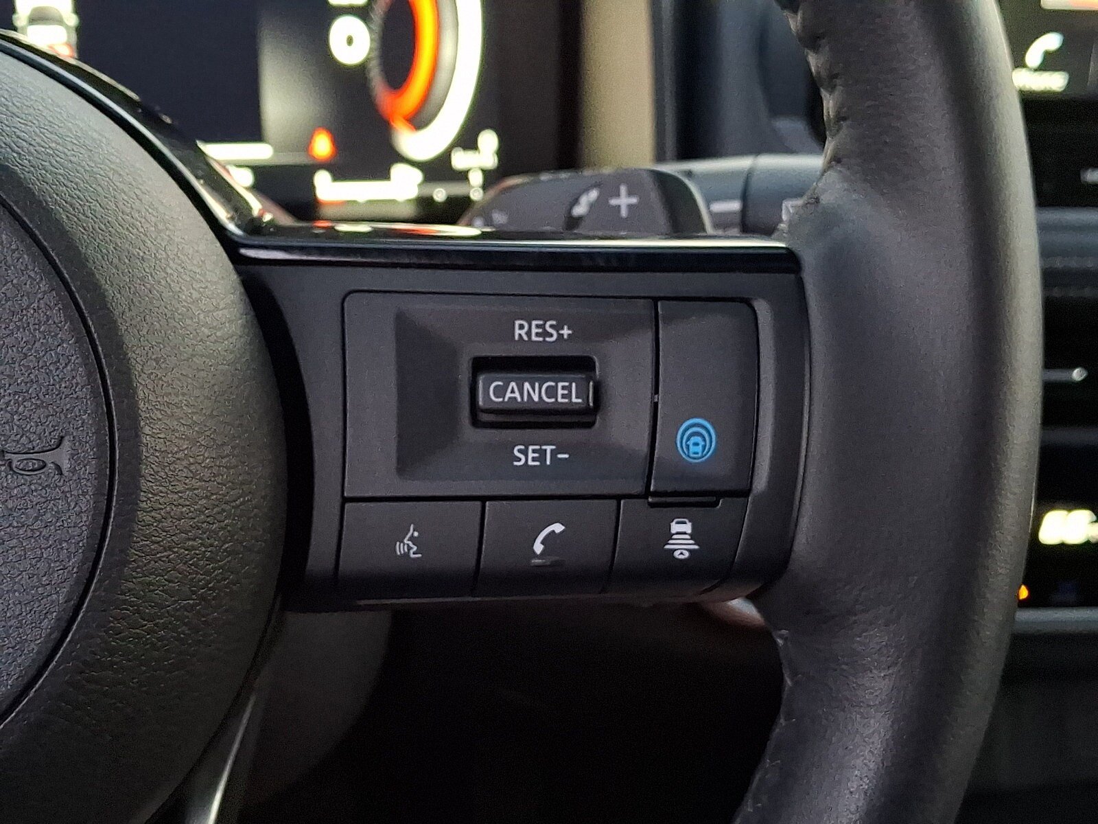 Certified 2023 Nissan Rogue Platinum w/ Platinum Premium Package AWD/4WD image 23