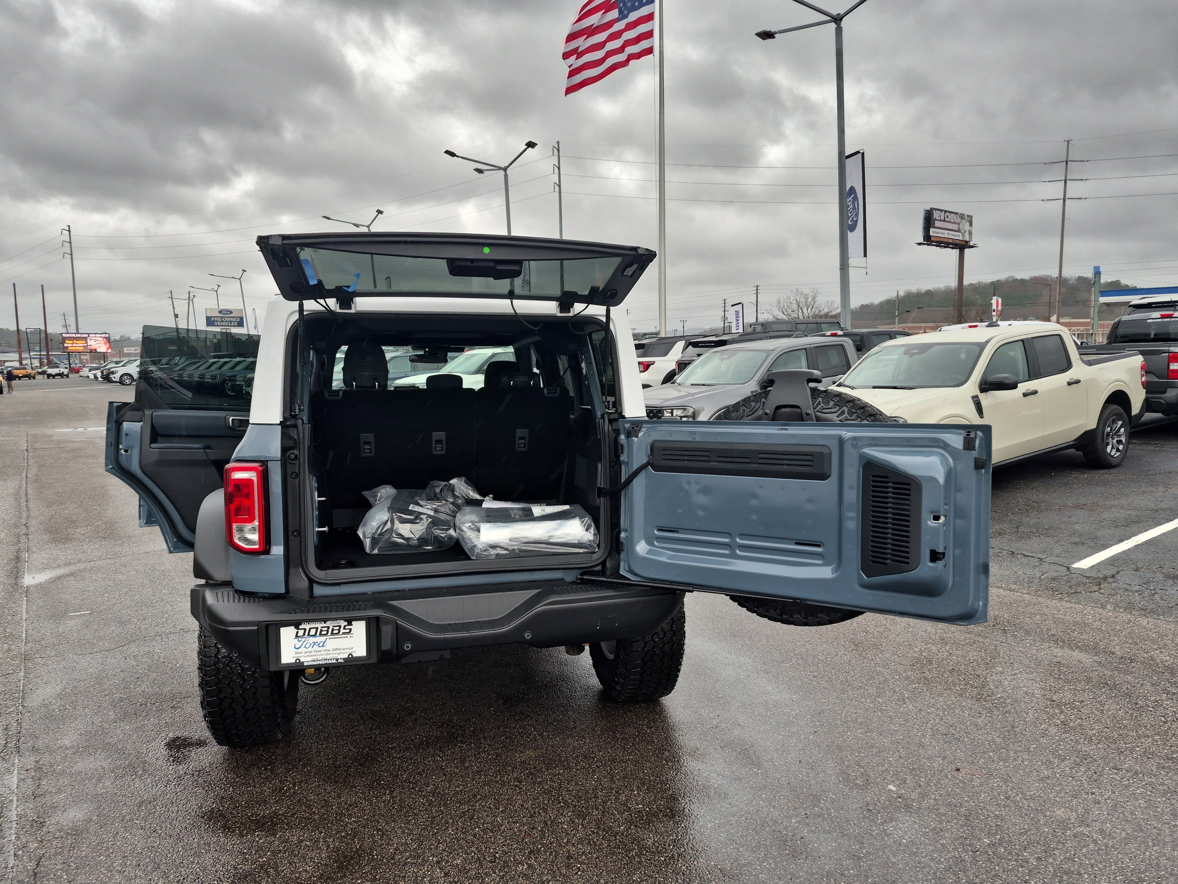 New 2025 Ford Bronco Heritage Edition image 15