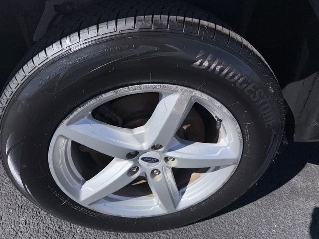 Used 2017 Ford Explorer XLT w/ Equipment Group 201A image 29