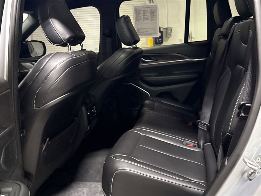 Used 2025 Jeep Grand Cherokee Limited 4xe image 24