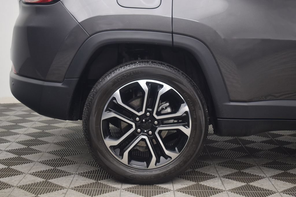 Used 2023 Jeep Compass Limited AWD/4WD image 31