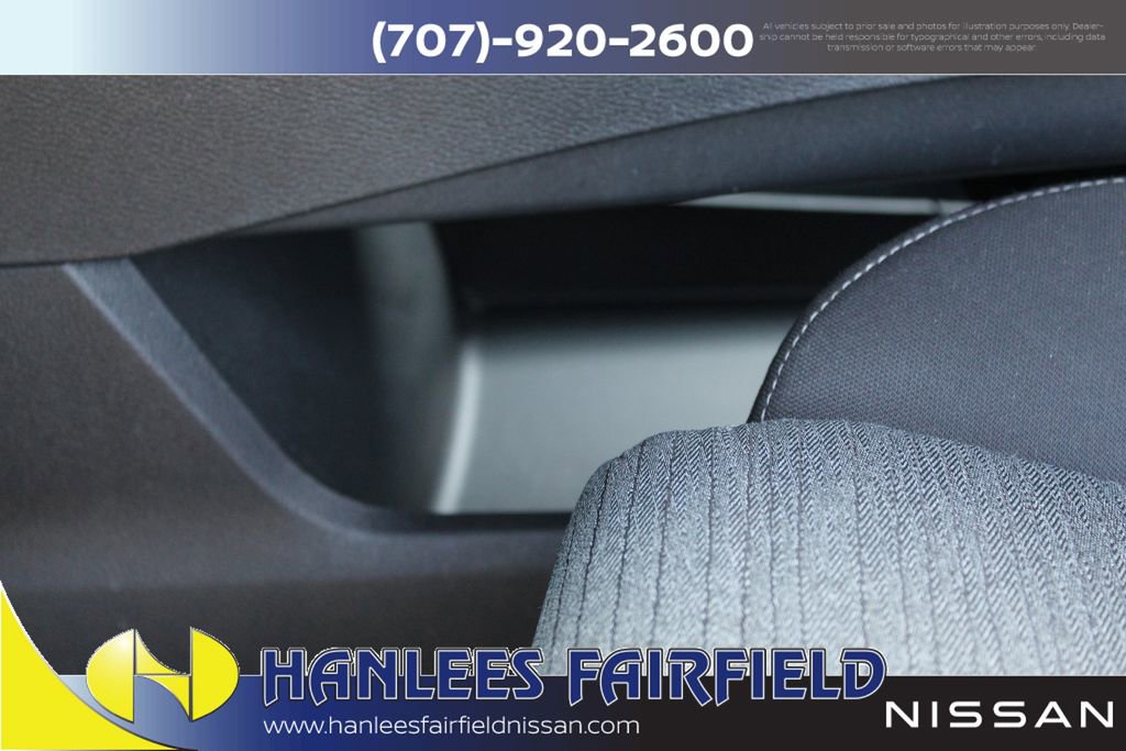 Used 2023 Nissan Rogue SV image 14