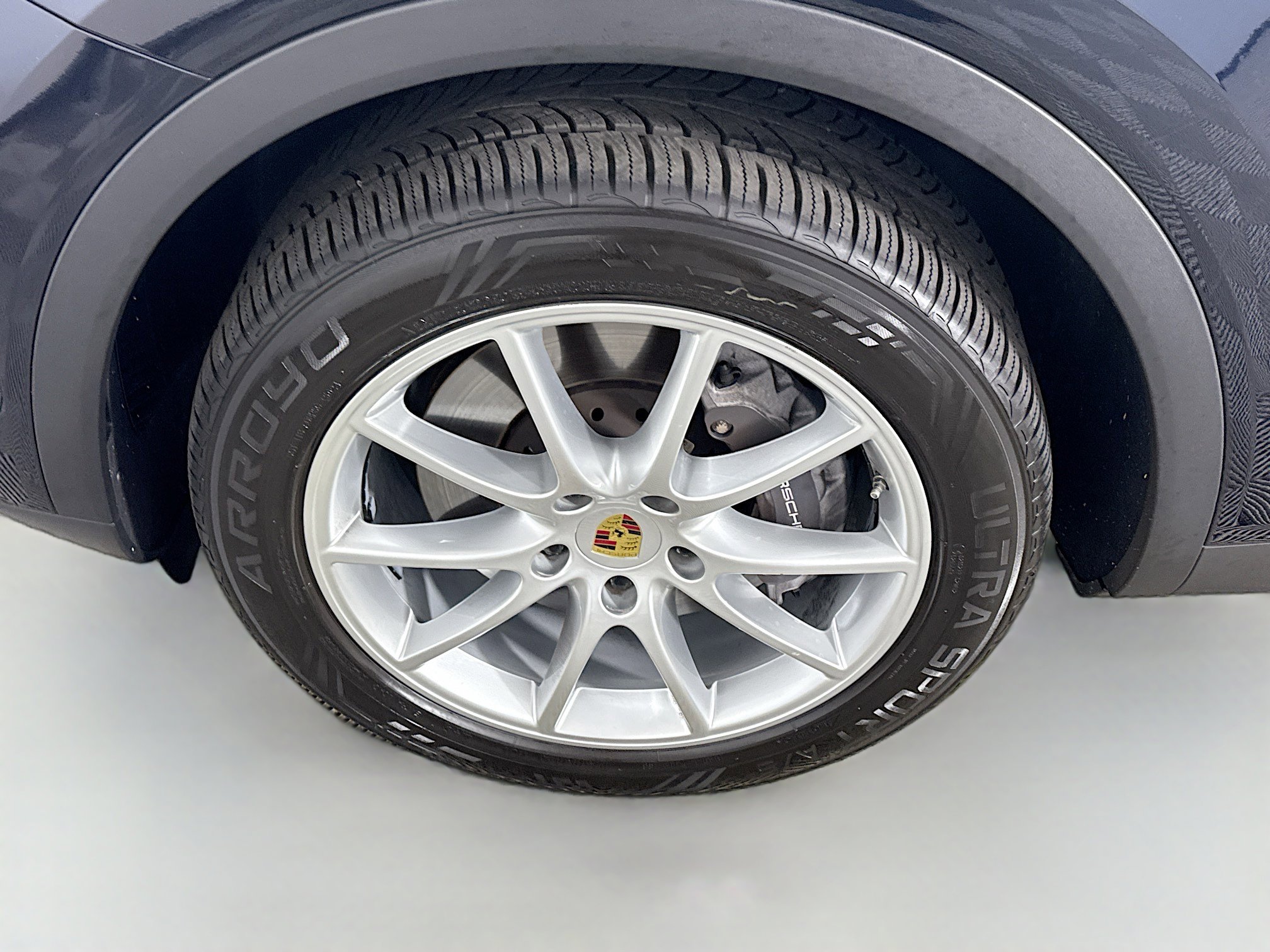 Used 2021 Porsche Cayenne image 37