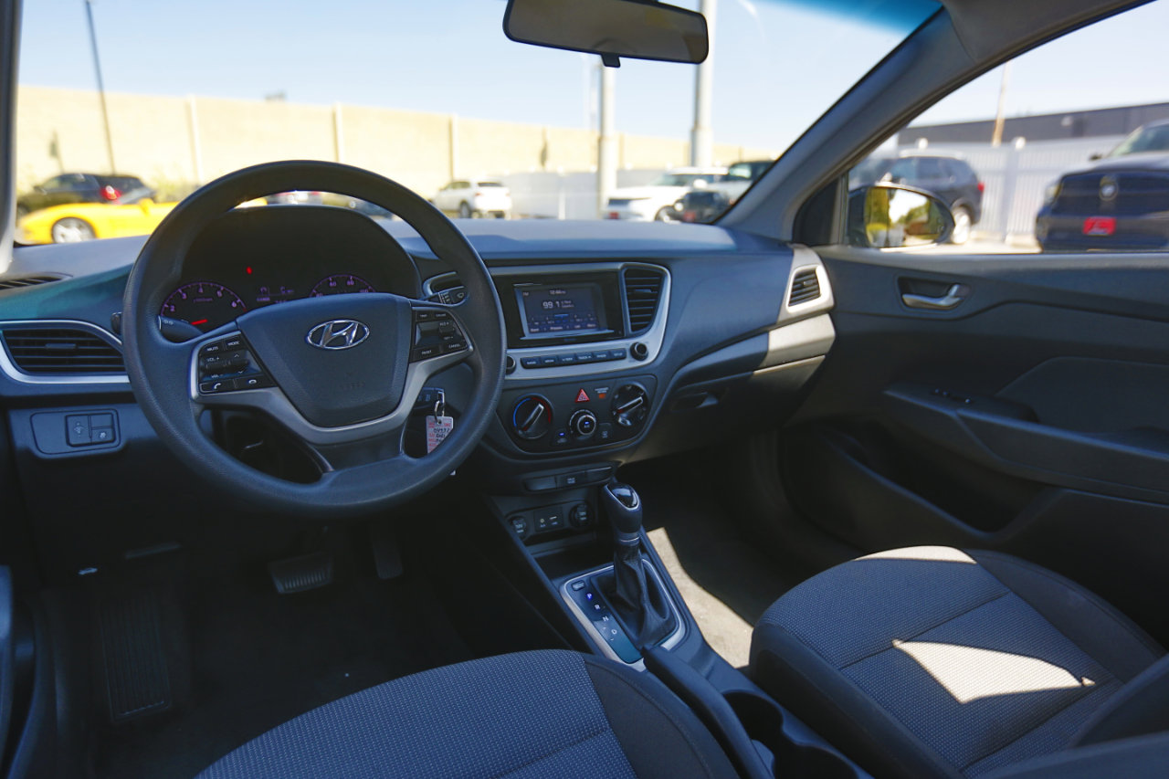 Used 2021 Hyundai Accent SE image 11