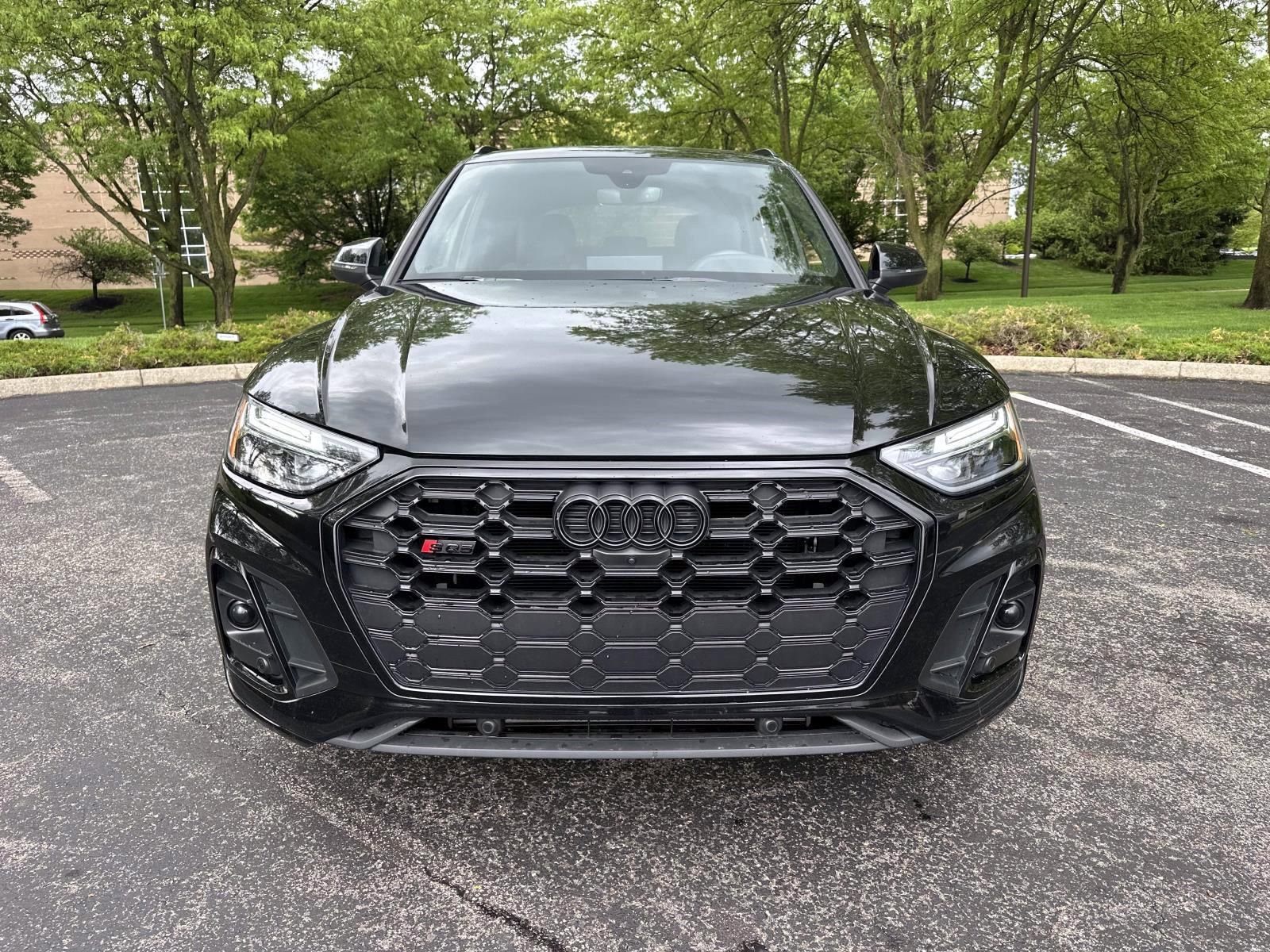 Used 2023 Audi SQ5 Premium Plus w/ Premium Plus Package AWD/4WD image 2