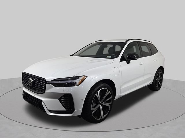 Used 2022 Volvo XC60 T8 R-Design w/ Advanced Package AWD/4WD image 2