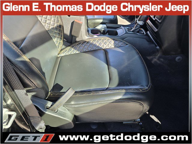 Used 2023 Jeep Wrangler Sahara image 34