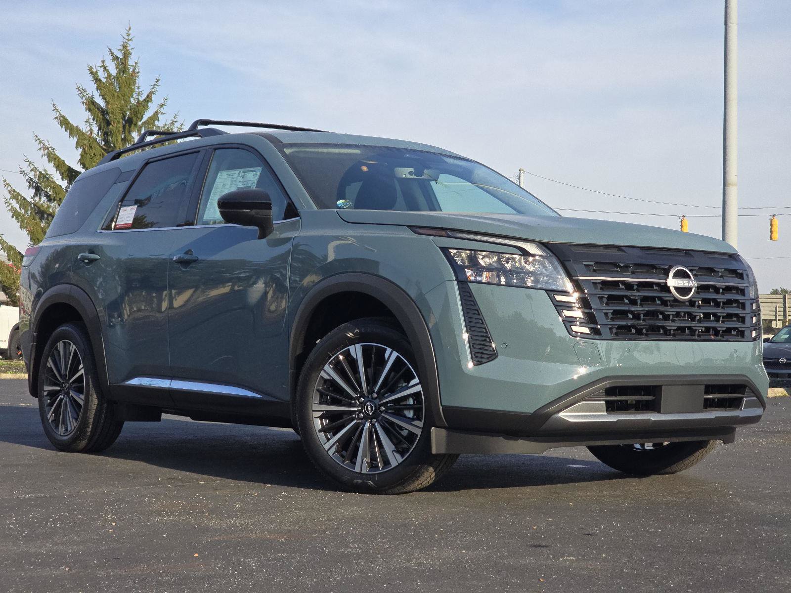 New 2026 Nissan Pathfinder Platinum