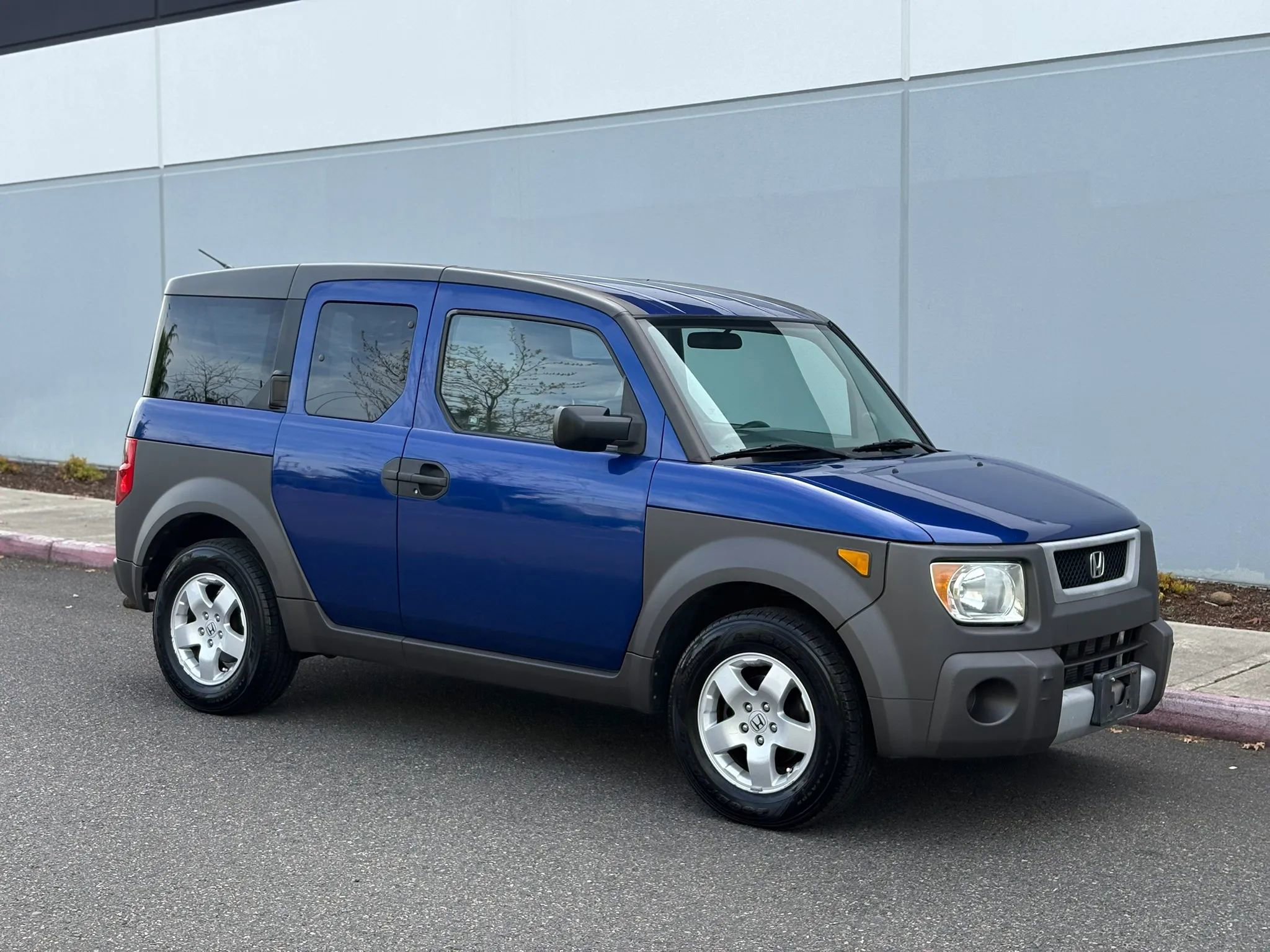 Used 2004 Honda Element EX image 8